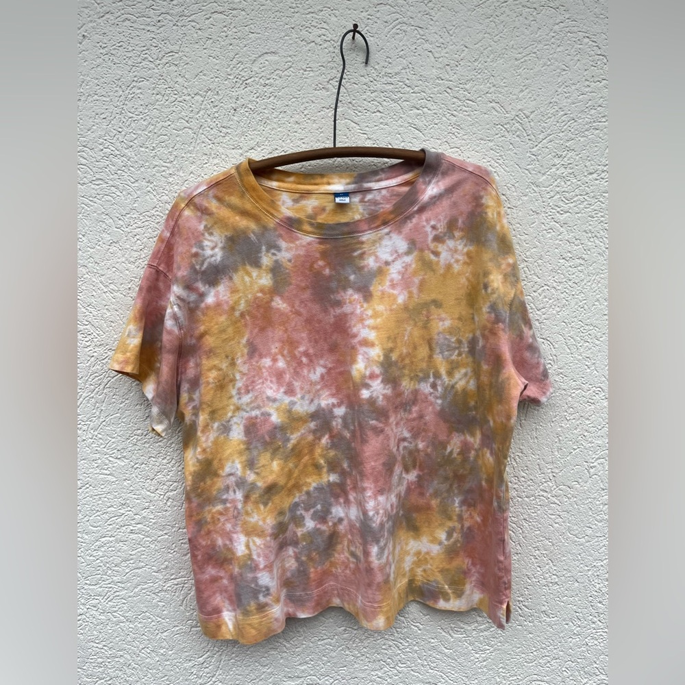 Old Navy Tye Dye Size XL Yellow, Salmon Colorway